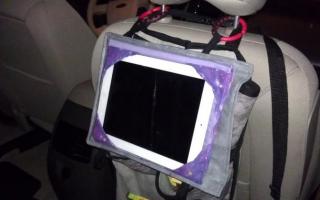 Способы установки держателя планшета в автомобиле Самодельное крепление планшета